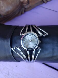 Montre femme à quartz