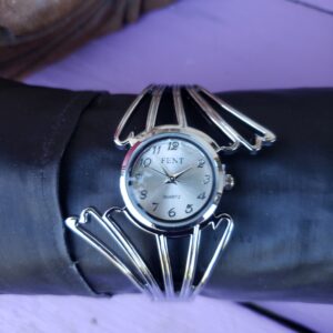 Montre femme à quartz